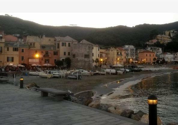 Affittacamere Montecarlo Laigueglia Kültér fotó